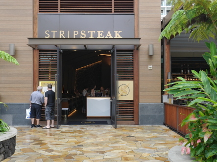 Stripsteak Waikiki @話題のステーキハウスでガッツリ肉★_b0118001_18011589.jpg