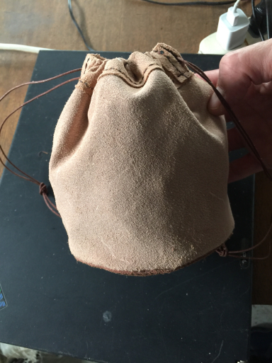 トコ革の巾着袋 試作 レザークラフト Hachi58 のcraft日記