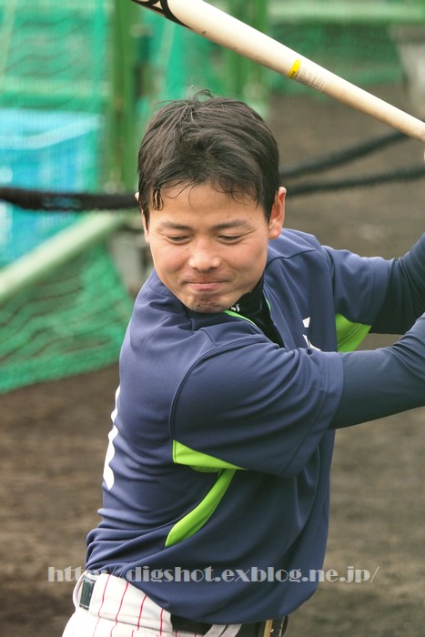 2018浦添キャンプ、山崎晃大朗選手（動画5）_e0222575_1841735.jpg