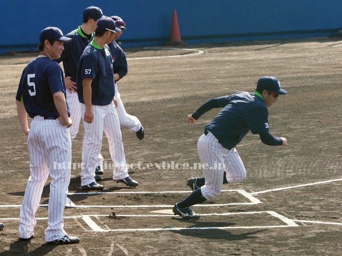 2018浦添キャンプ、山崎晃大朗選手（動画5）_e0222575_195167.jpg