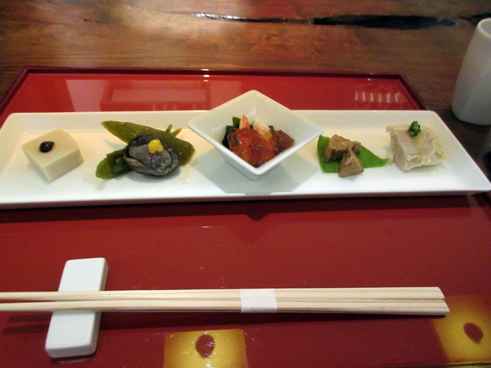 【ホテルニューオータニ】「麺処NAKAJIMA」で贅沢なカレーうどん_b0009849_1751132.jpg