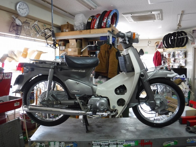 スーパーカブ90カスタム エンジンより異音 モーターヘッド サイクルショップ