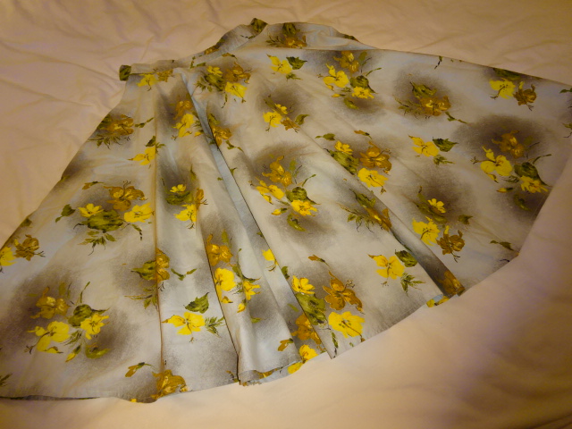 買い付け日記 26_d0176398_0544884.jpg