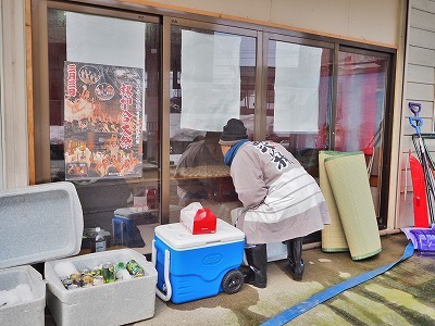 街は餅つきが!_c0336902_21520404.jpg