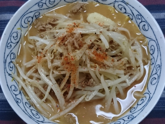 2/25 & 2/26 肉もやし味噌ラーメン_b0042308_15164114.jpg