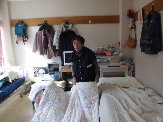2/24 シーツ交換_a0154110_09340699.jpg