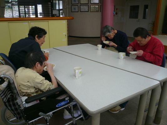 2/25 日曜喫茶_a0154110_09500006.jpg