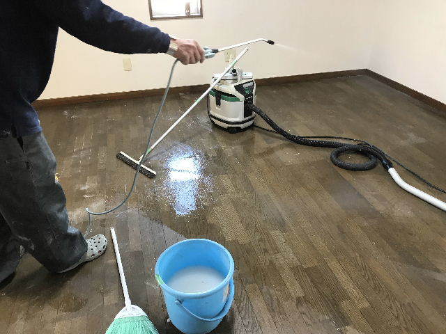 2チームにて作業_f0031037_21254905.jpg