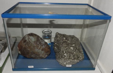 白鉄鉱の脱水分解説の実証実験 : 理学部のゴミ箱（副題 鉱物才集日記）