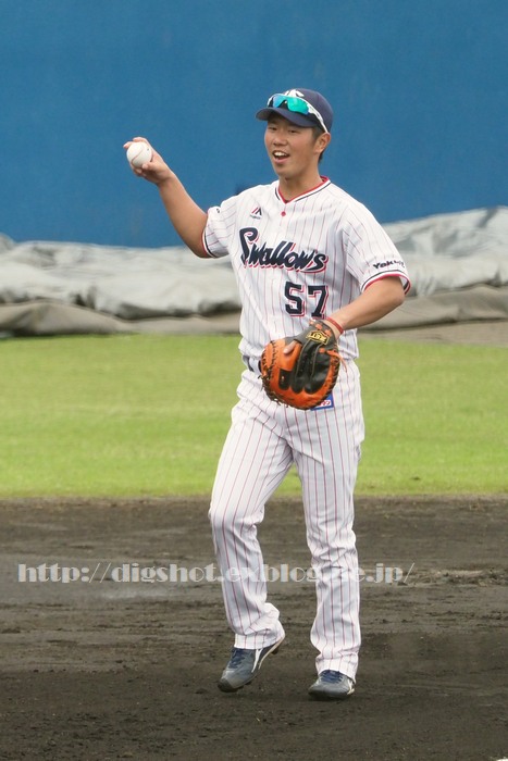 古賀優大捕手 18浦添キャンプ 動画1 Out Of Focus Baseballフォトブログ 19年終了 古賀優大捕手 18浦添キャンプ 動画1 Out Of Focus Baseballフォトブログ 19年終了