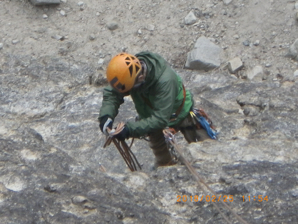e0371039_7102553.gif