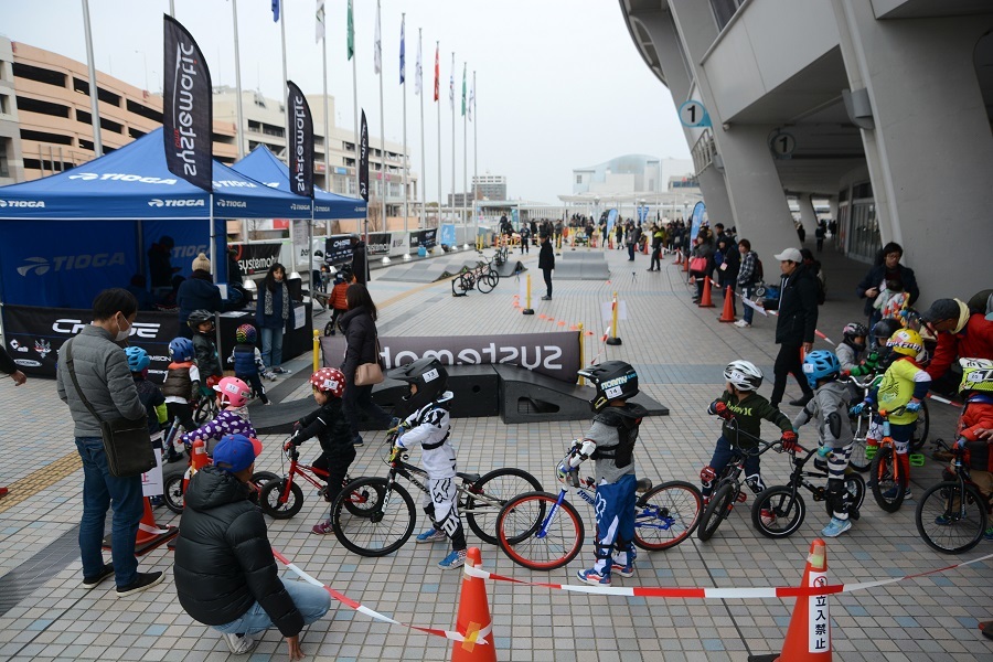 Compact Bike Race in 名古屋ドームを撮ってきた。_a0115667_22541512.jpg