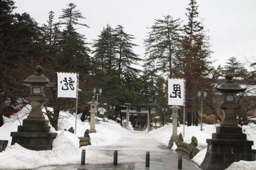 松岬公園からから米沢キャンパスへ、３月 １日・・・１_c0075701_09353357.jpg