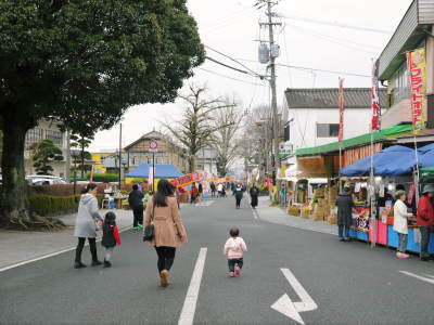 きくち初市2018　熊本県菊池市に春の訪れを告げる恒例の植木＆陶器市　今年は新たな試みが！_a0254656_17264982.jpg