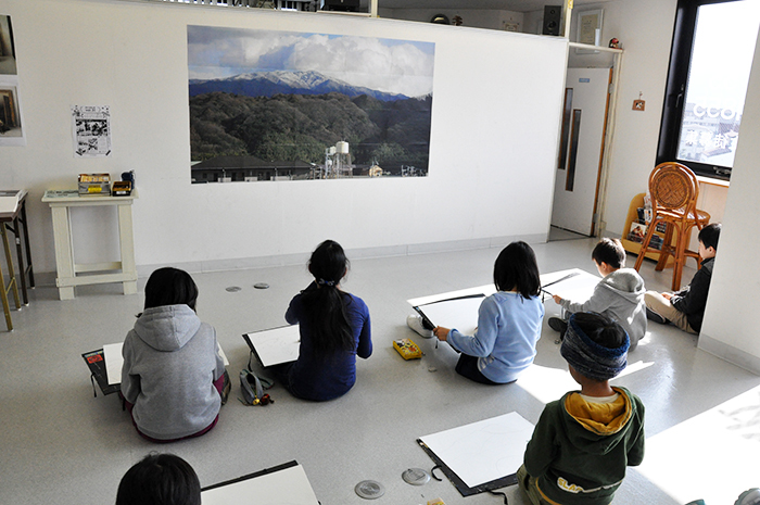 児童画クラス　雪の金剛山を描こう！_b0212226_15133934.jpg