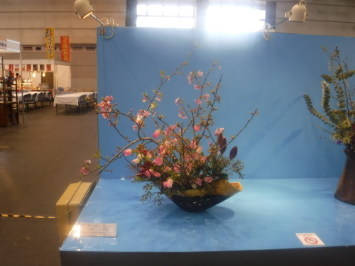 静岡県華道連盟先生の作品_d0195183_01220820.jpeg
