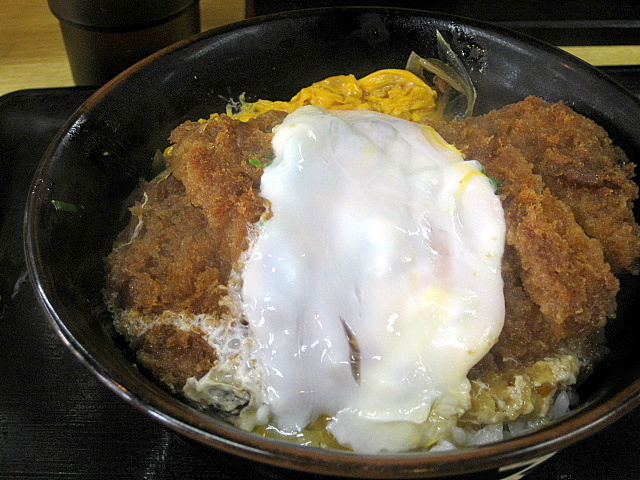 「なかよし」食堂のカツ丼　＠阪神御影_a0048918_06350522.jpg