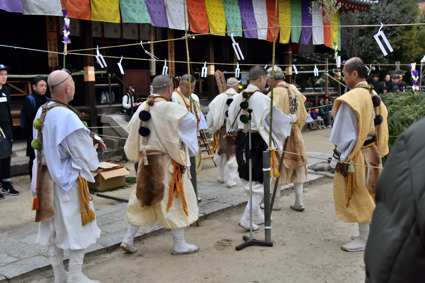 西大寺〜初午厄除祈祷会（柴灯大護摩供養会）＝3月3日_a0100742_15563438.jpg