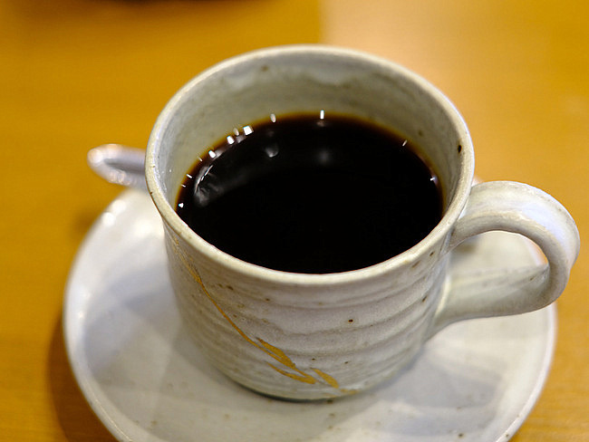 「日本初の缶コーヒー ヨシタケコーヒーのモーニング」_a0000029_16201974.jpg