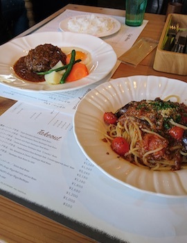 b0203030_12454794.jpeg