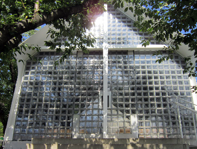 神戸新生バプテスト教会 鉄の教会 建築図鑑 Ii