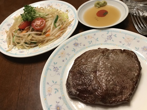 今夜は肉200gともやしミックス。_c0212604_21121288.jpg