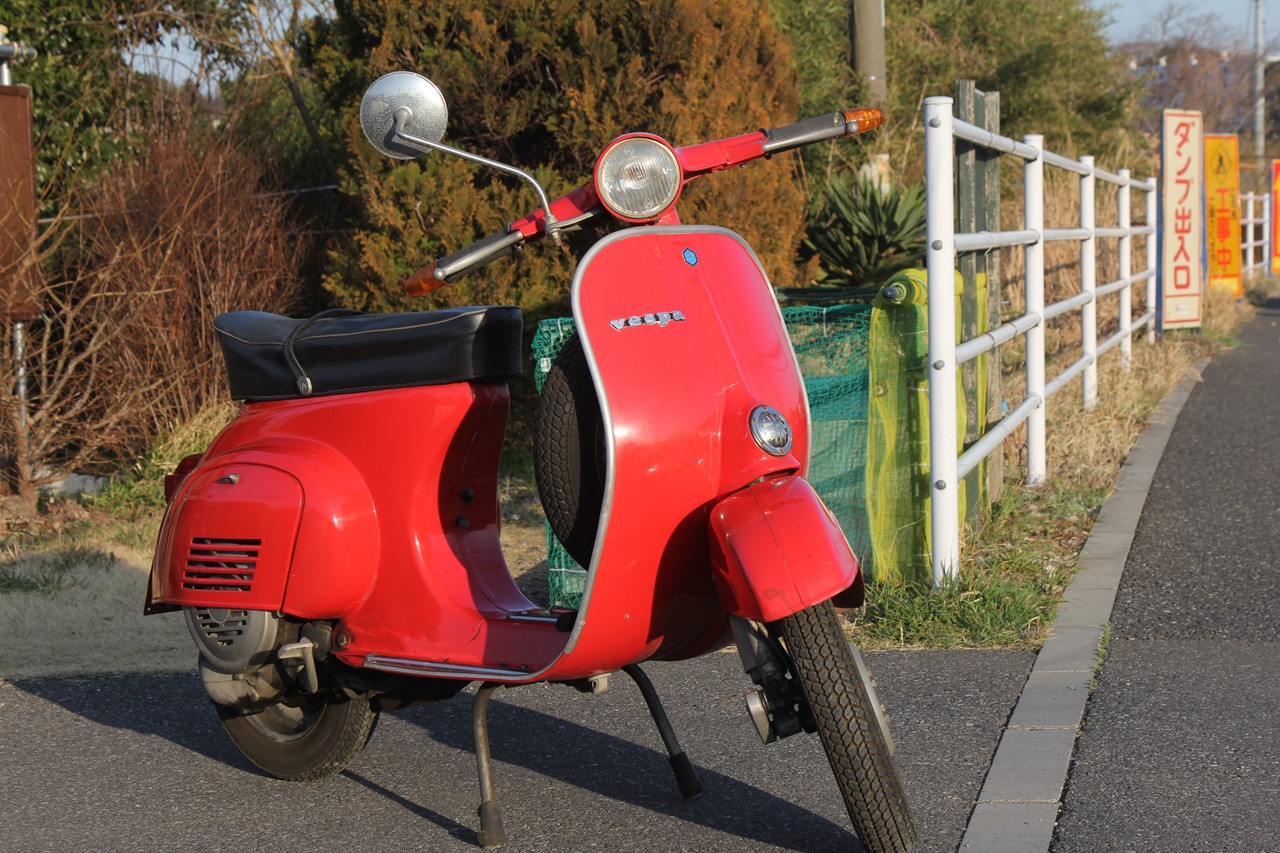 蔵出し的な赤い奴 Vespa専門店 K B Scooters ベスパの修理やらパーツやらツーリングやらあれやこれやと 蔵出し的な赤い奴 Vespa専門店 K B Scooters ベスパの修理やらパーツやらツーリングやらあれやこれやと