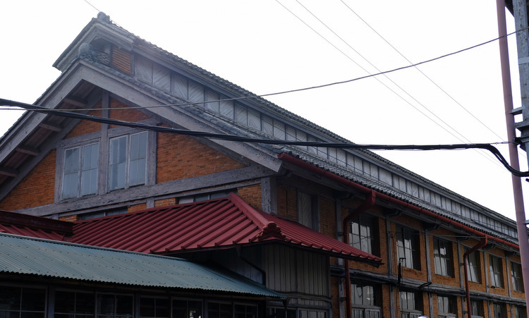 「世界遺産 富岡製糸場 近代絹産業を支えた日本初の工場跡地」_a0000029_13274106.jpg