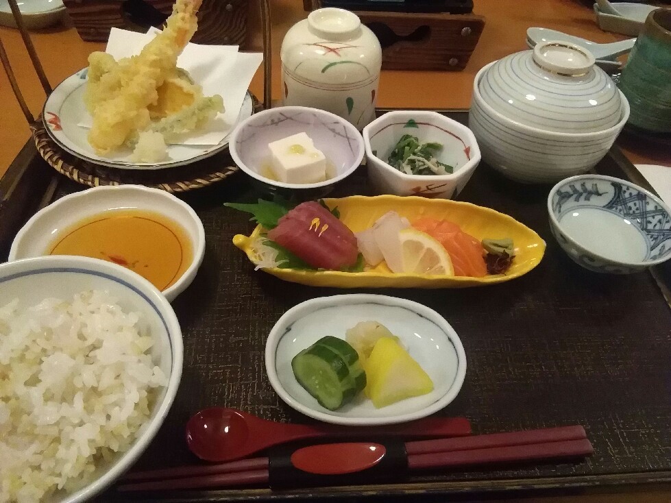 ランチタイム Emウェルネスリゾート コスタビスタ沖縄 ホテル スパ 花風 Entrepreneurshipを探る旅