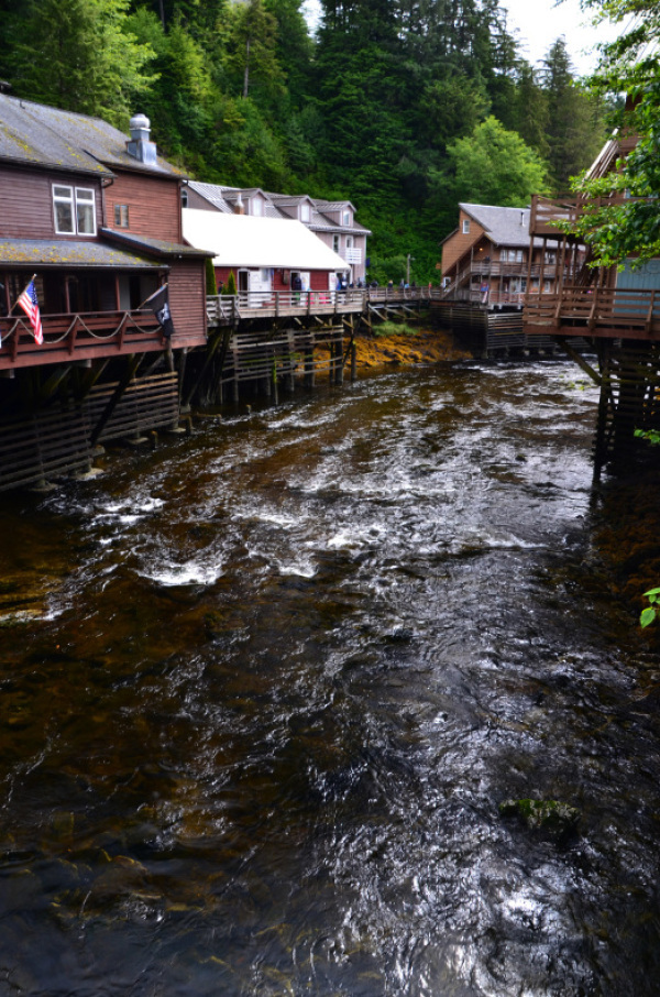 CREEKSTREET　ケチカン　クリークストリートでお買い物：ルビープリンセスアラスカクルーズ_f0054556_09270410.jpg