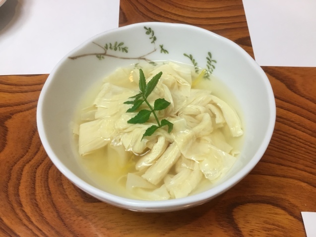 e0366033_09021304.jpeg