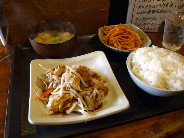 大衆居酒屋 よってや食堂　その７ (しょうが焼野菜炒め定食)_d0153062_10025169.jpg