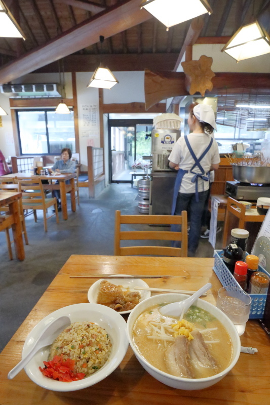 自由軒 伊野出来地店_a0077663_06565793.jpg
