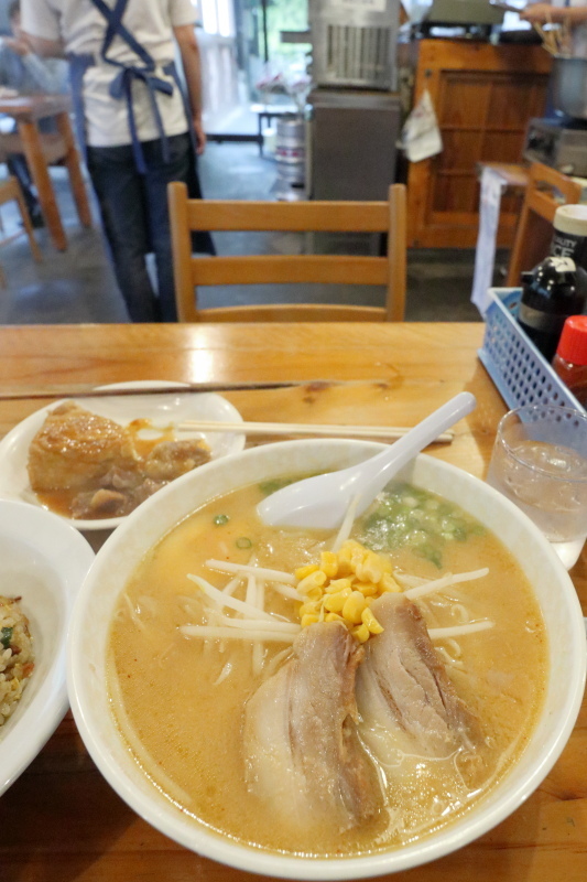 自由軒 伊野出来地店_a0077663_06570052.jpg