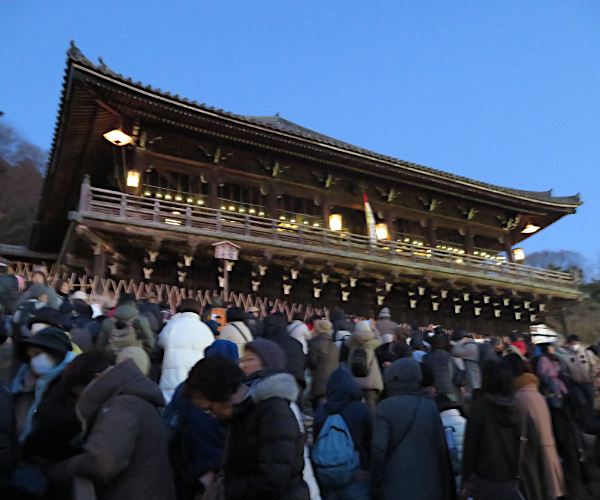 あるく奈良-50 [東大寺二月堂のお水取り]_d0352628_10173814.jpg