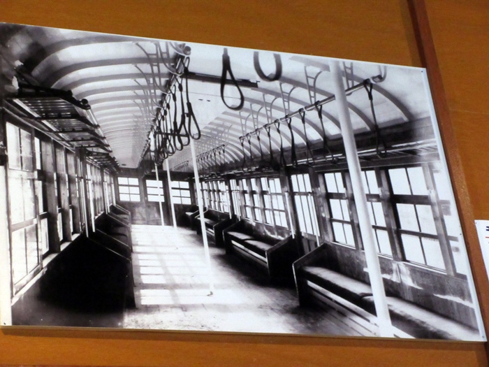 【鉄道博物館】63系?73系電車のモックアップ【見る鉄】_b0009849_1046293.jpg