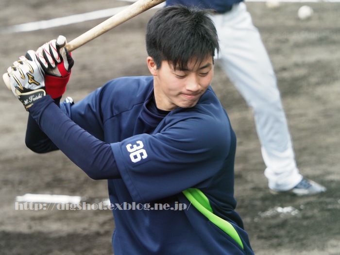 廣岡大志選手、2018浦添キャンプその2（動画4）_e0222575_11121928.jpg