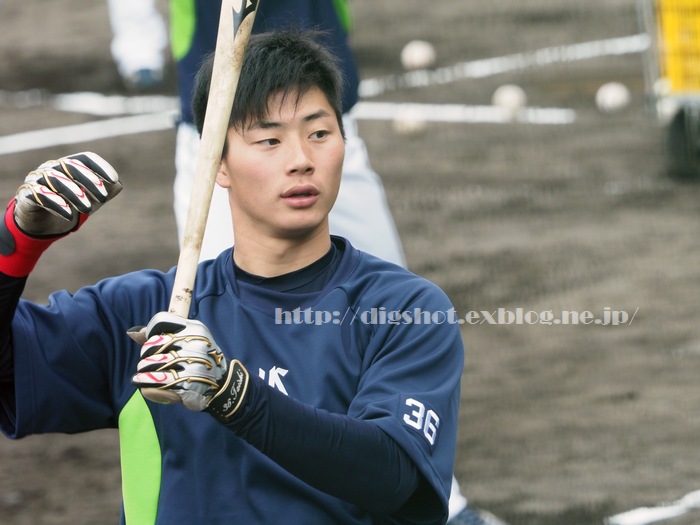 廣岡大志選手、2018浦添キャンプその2（動画4）_e0222575_1112847.jpg