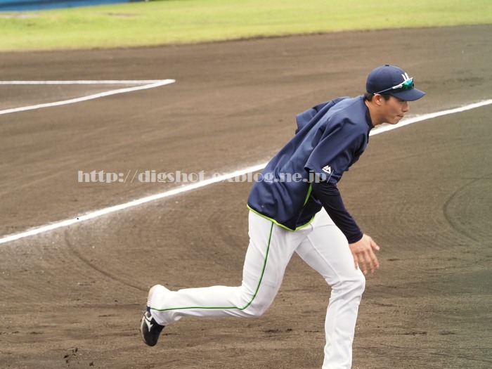 廣岡大志選手、2018浦添キャンプその2（動画4）_e0222575_14374690.jpg