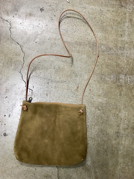 春に◎ Suede Pouch NEW・Main Stream_d0152280_13105476.jpg
