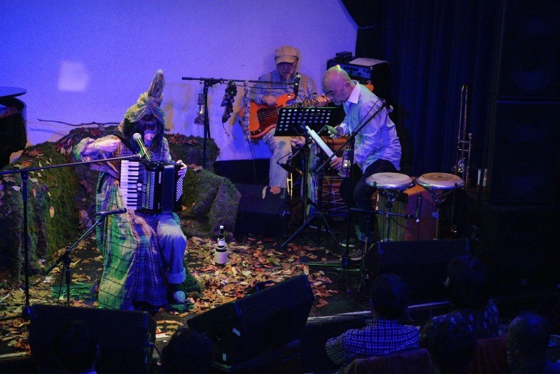 e0029132_10024423.jpg