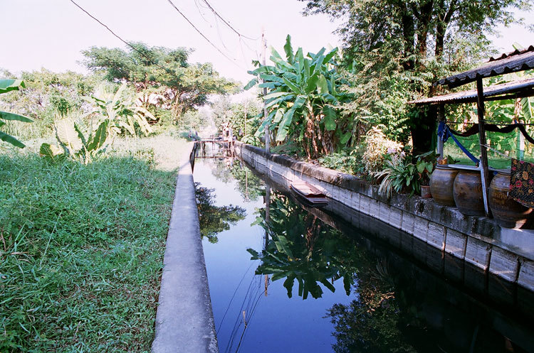 どの運河へ行こうかな・・・ アジアの路地から