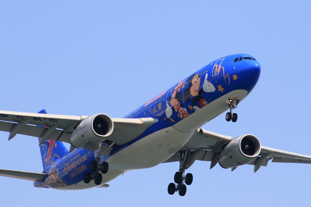 当季大流行 中国東方航空 1 500 上海ディズニーリゾート仕様 Sky500 航空機 V Pravda Ru