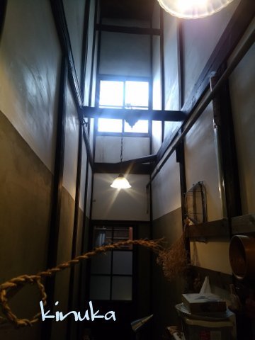 f0205317_08065945.jpg