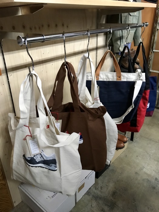 WHITE DAY に！★？　　手刺繍 CANVAS ECO TOTE！♪！_d0152280_07090897.jpg