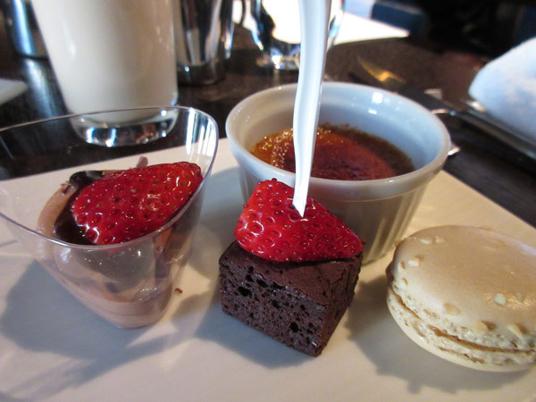 TABLE9TOKYOでストロベリースイーツブッフェ@品川プリンスホテル・03_c0152767_10160412.jpg