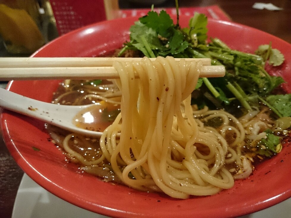 3/14 東京担々麺RAINBOW 麻辣パクチーヌードル¥980 + 生ビール¥500@立川ラーメンスクエア_b0042308_11324858.jpg