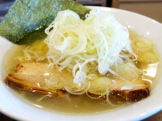 麺屋 Qu@学園 ☆ (牛骨塩ラーメン&牛骨醤油ラーメン(ハーフ))_f0080612_19285957.jpg