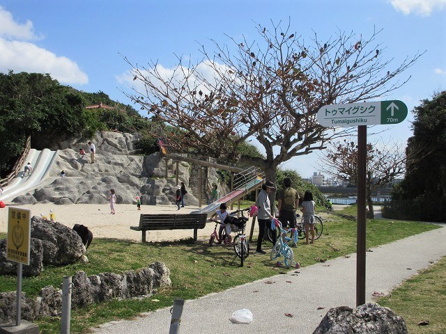 沖縄の旅 Day4 緑の渡具知ビーチと泊城公園のトゥマイグシク Solo Trip In Okinawa Mainland やっぱり自然が好き 沖縄の旅 Day4 緑の渡具知ビーチと泊城公園のトゥマイグシク Solo Trip In Okinawa Mainland やっぱり自然が好き