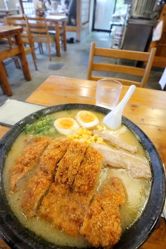 自由軒 伊野出来地店_a0077663_07101920.jpg